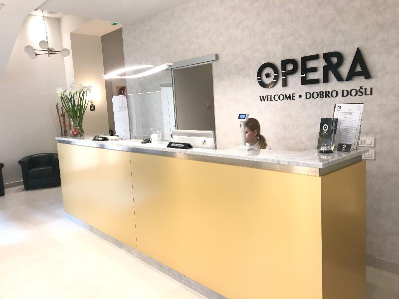 Hotel Opera - Lobi
