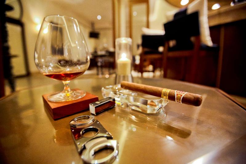 Banyan Tree Tamouda Bay - Bar