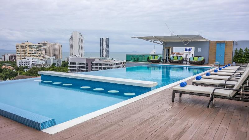 Unique Regency Hotel - Havuz