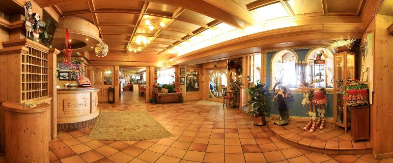 Sporting Hotel - Lobi