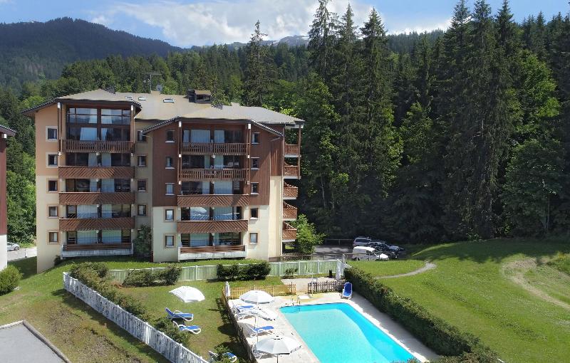 Residence Odalys Le Buet - Havuz