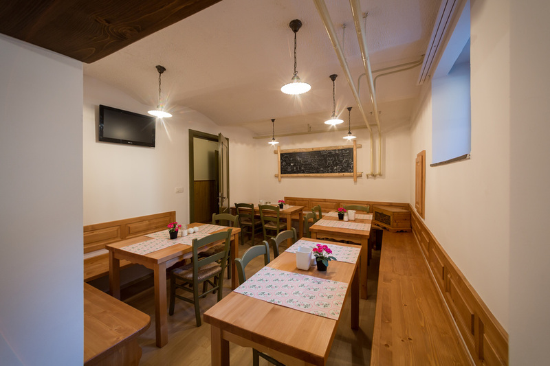 Apartment House Berghi I & II - Lobi