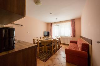 Apartment House Berghi I & II fotoÄŸrafÄ±