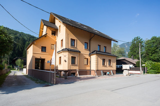 Apartment House Berghi I & II fotoÄŸrafÄ±