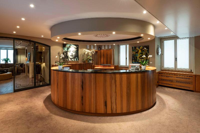 Art Boutique Hotel Monopol - Lobi