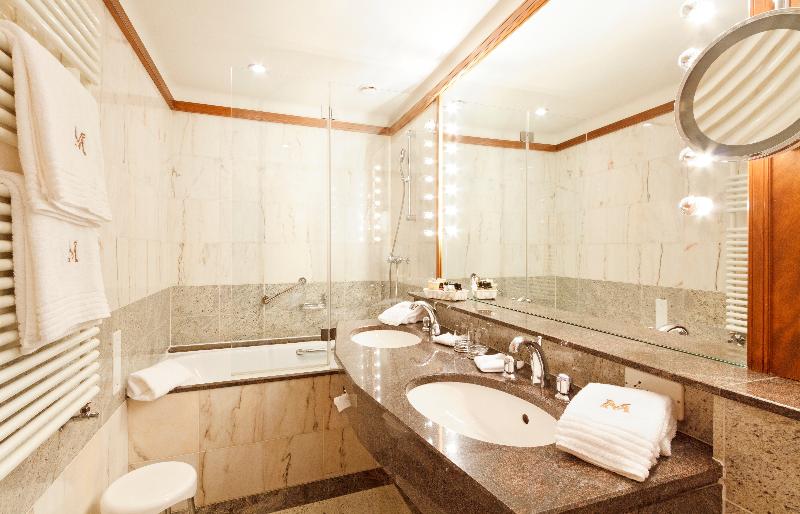 Art Boutique Hotel Monopol - Oda