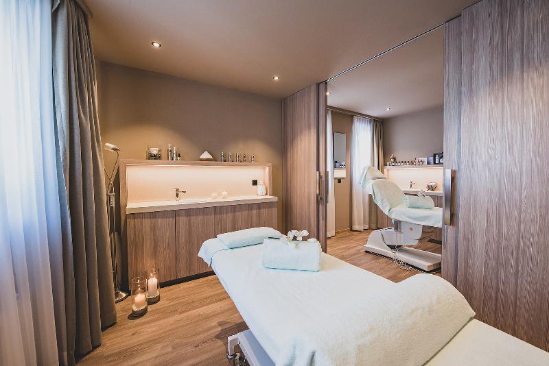 Art Boutique Hotel Monopol - Havuz