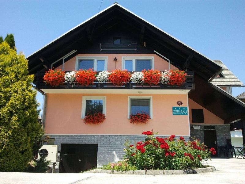 Rooms & Apartments Jana - Genel