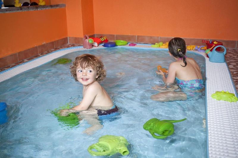 Familienhotel Hinteregger - Havuz