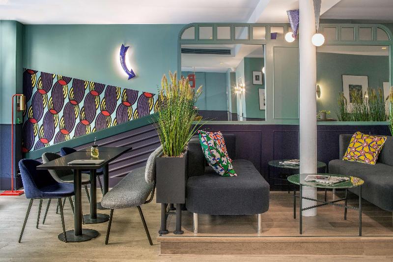 Bob Hotel - Lobi