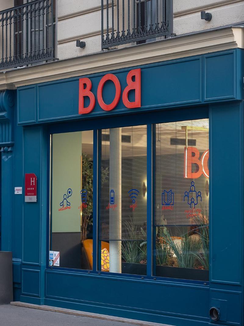 Bob Hotel - Genel