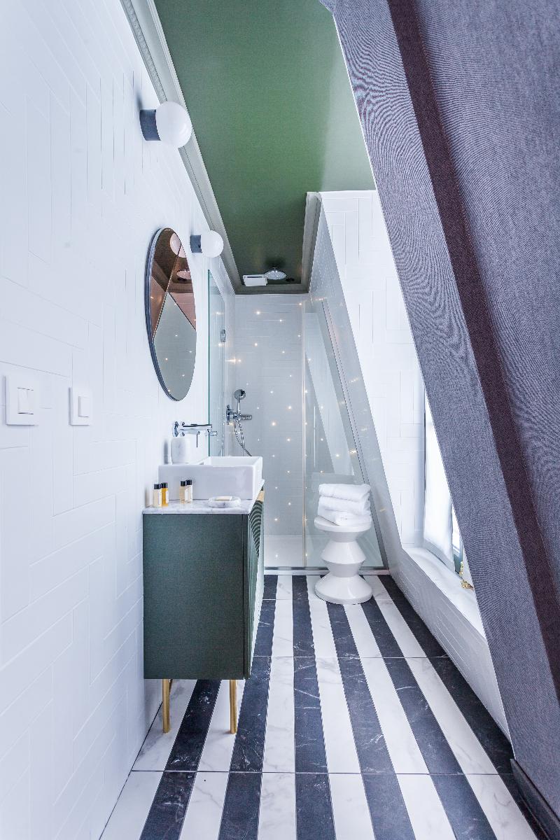 Bob Hotel - Oda