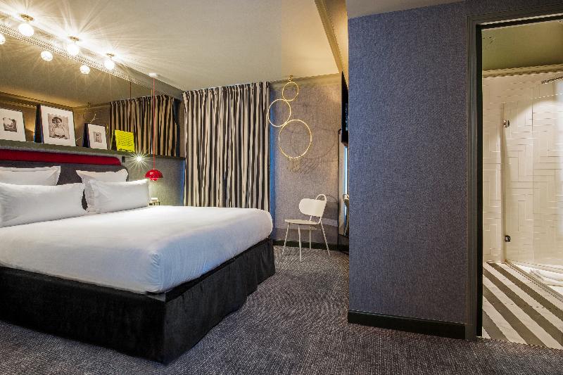 Bob Hotel - Oda