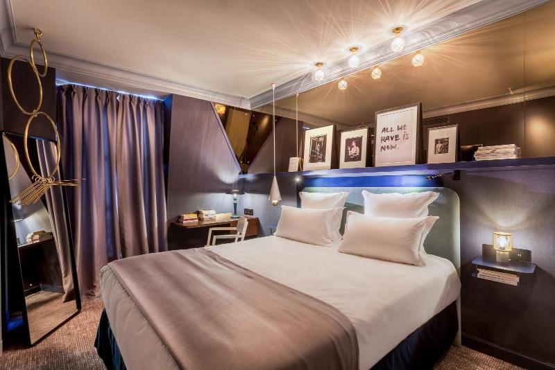 Bob Hotel - Oda