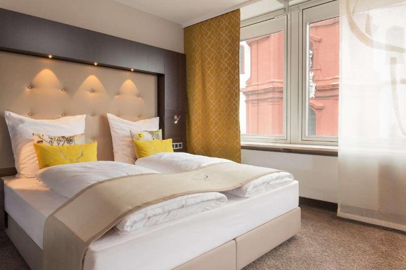 TOP CityLine Hotel Platzhirsch Fulda - Oda