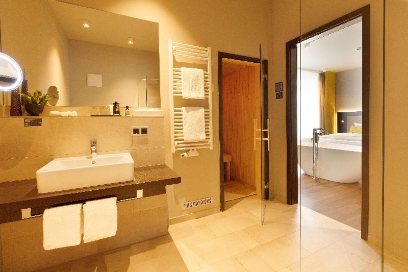 TOP CityLine Hotel Platzhirsch Fulda - Oda