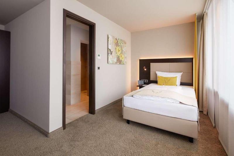 TOP CityLine Hotel Platzhirsch Fulda - Oda