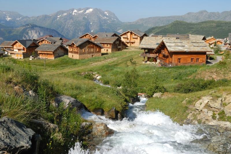 Madame Vacances Les Chalets de l Altiport - Genel
