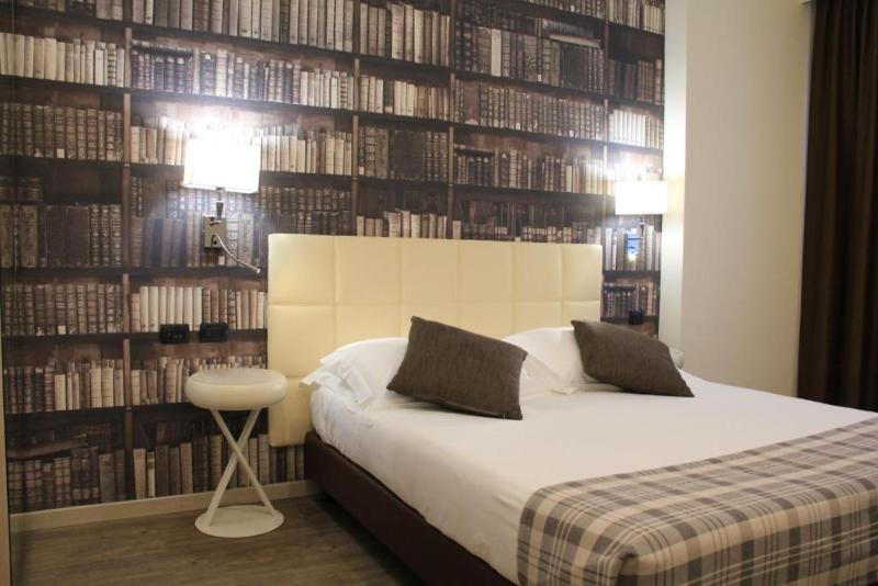 Duomo Hotel & Apartments - Oda