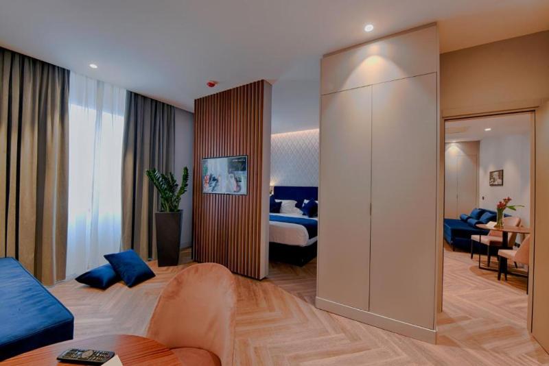 Duomo Hotel & Apartments - Oda