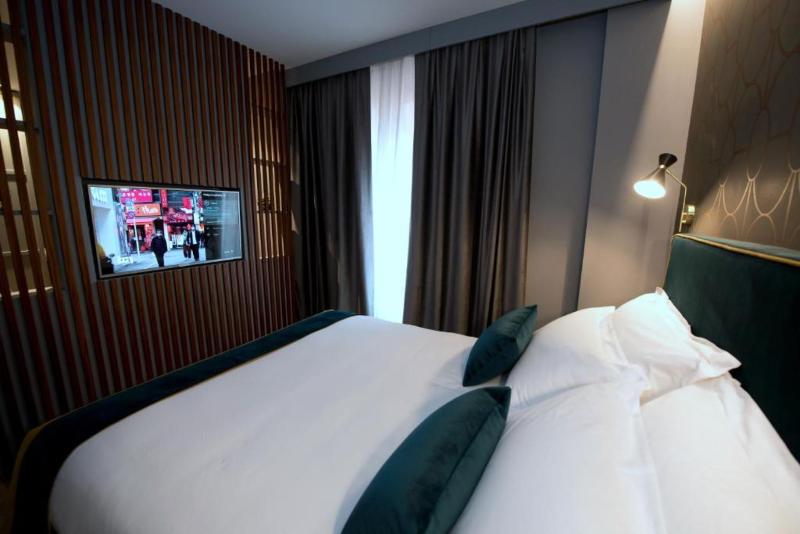 Duomo Hotel & Apartments - Oda