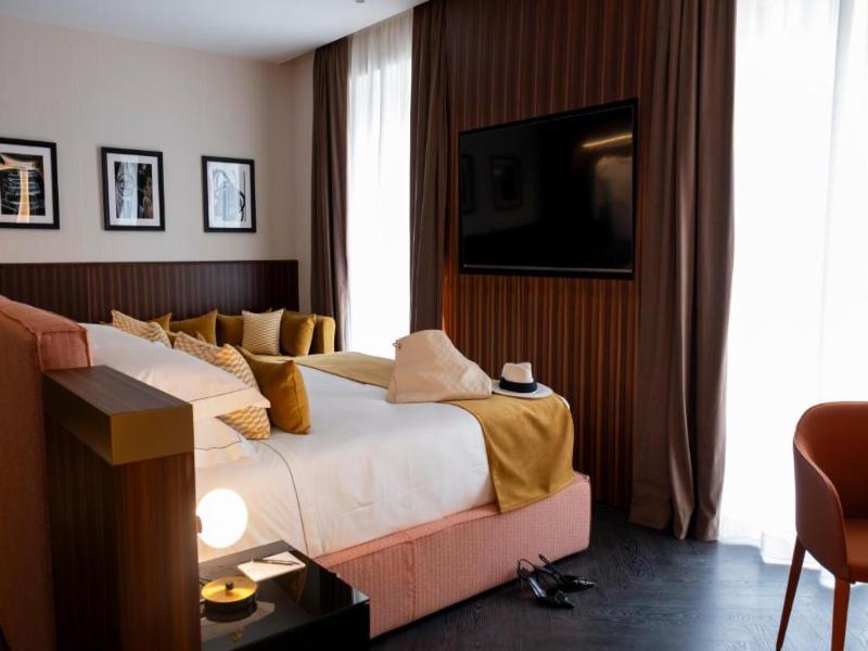 Duomo Hotel & Apartments - Oda