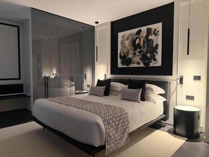 Duomo Hotel & Apartments - Oda