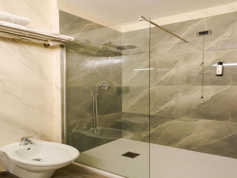 Gelso Bianco - Three Bedroom - Oda