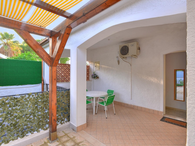 Gianni - One Bedroom - Genel