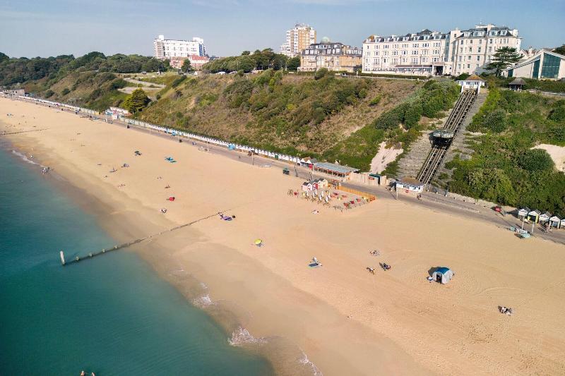 Bournemouth Highcliff Marriott - Plaj