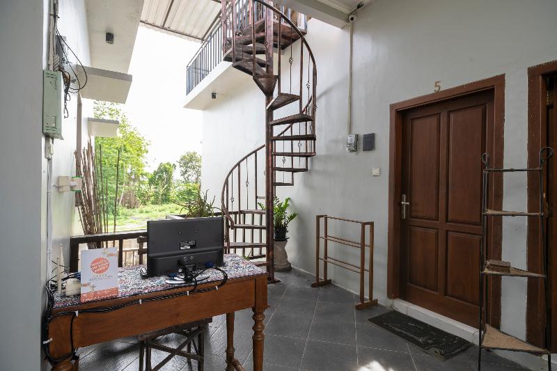 OYO 2417 Panen House - Lobi