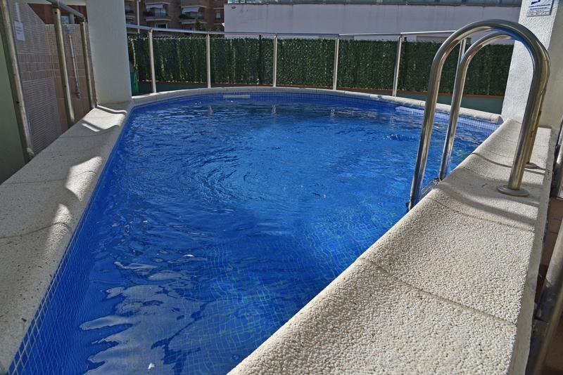 Apartaments Ar Dosjoimi - Havuz