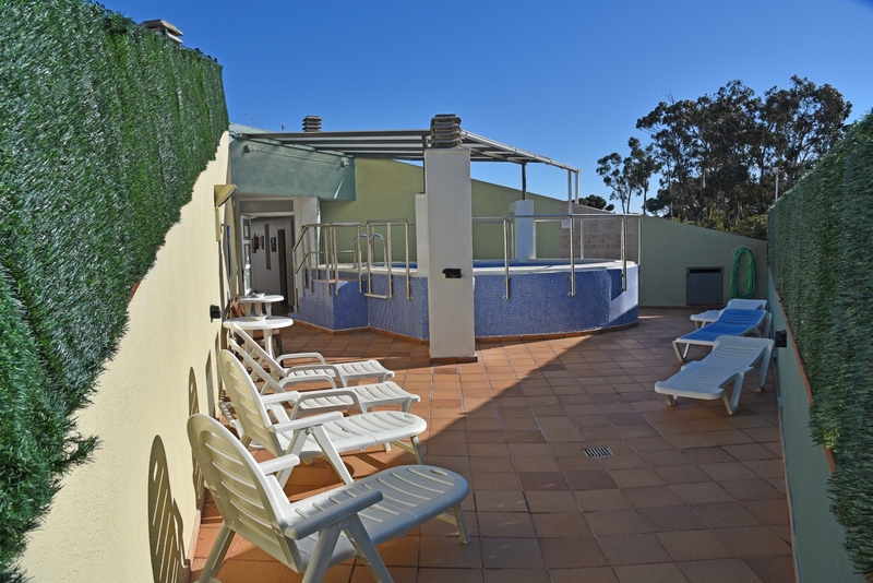 Apartaments Ar Dosjoimi - Teras
