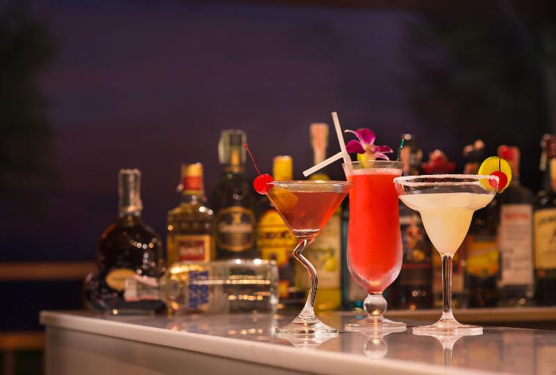 Le Menara Khao Lak - Bar