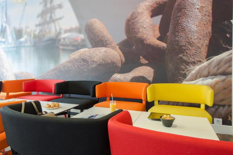 Ibis Styles La Rochelle Centre les Minimes - Bar