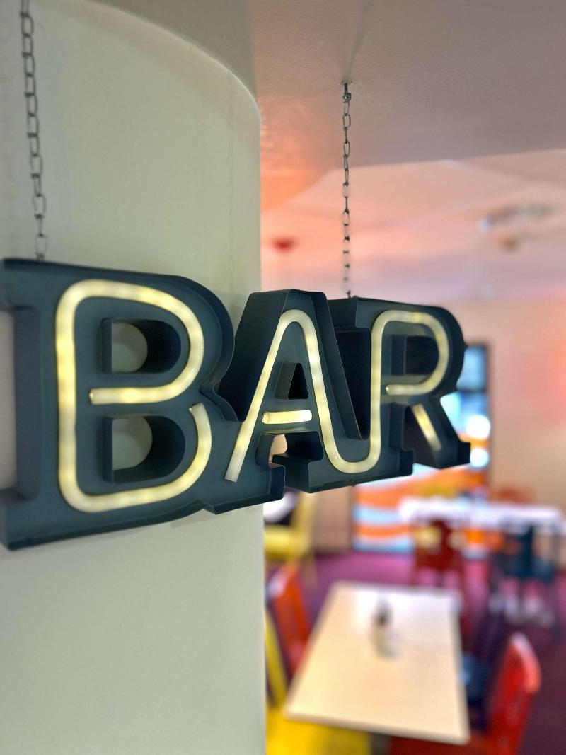 Ibis Styles La Rochelle Centre les Minimes - Bar
