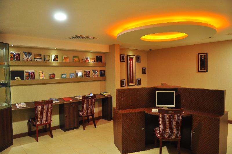 Al Bahjah Hotel - Lobi