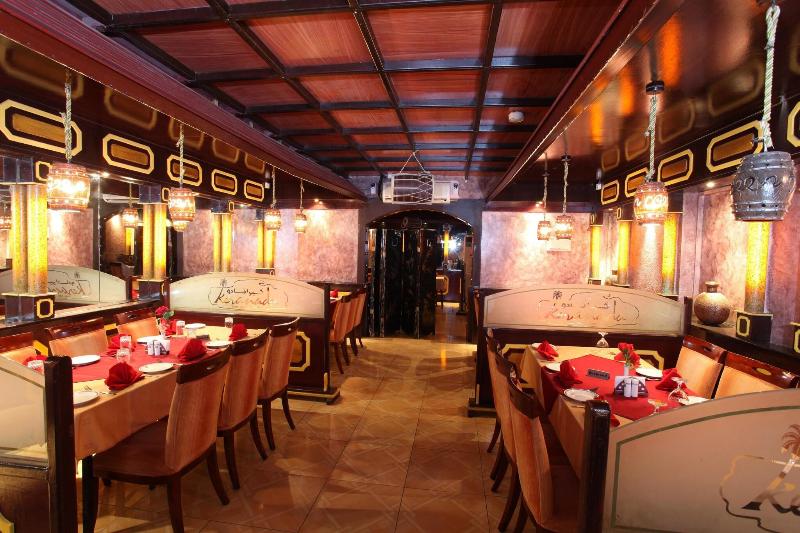 Al Bahjah Hotel - Restoran