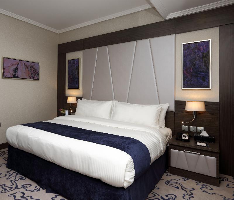 Swiss Flora Royal Hotel Riyadh - Oda