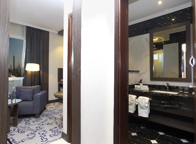 Swiss Flora Royal Hotel Riyadh - Oda