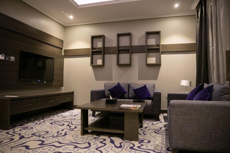Swiss Flora Royal Hotel Riyadh - Oda