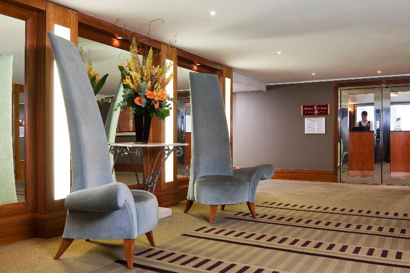 Crowne Plaza London Heathrow - Lobi