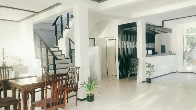 The Crown Beach Hotel - Restoran