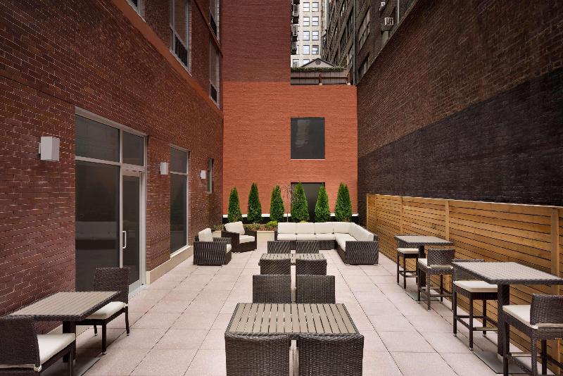 Hilton Garden Inn New York Times Square South - Genel