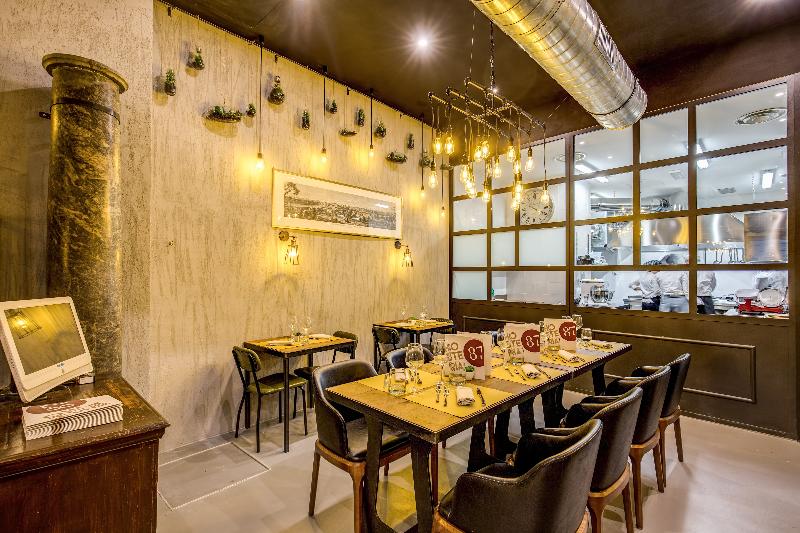 Hotel 87 Eightyseven - Restoran