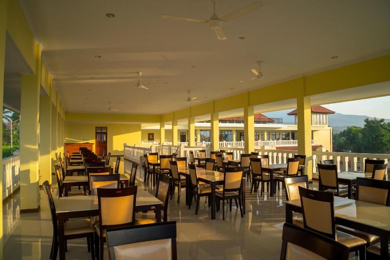 Taman Surgawi Resort & Spa - Restoran