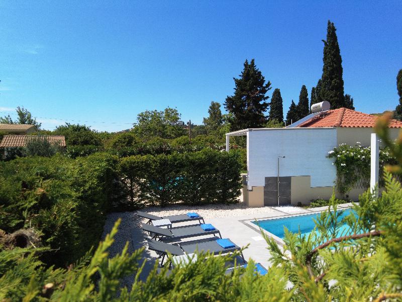 Cypress Garden Villas - Havuz