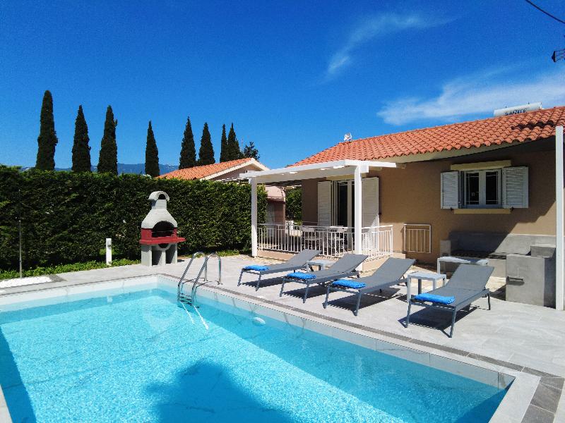 Cypress Garden Villas - Havuz