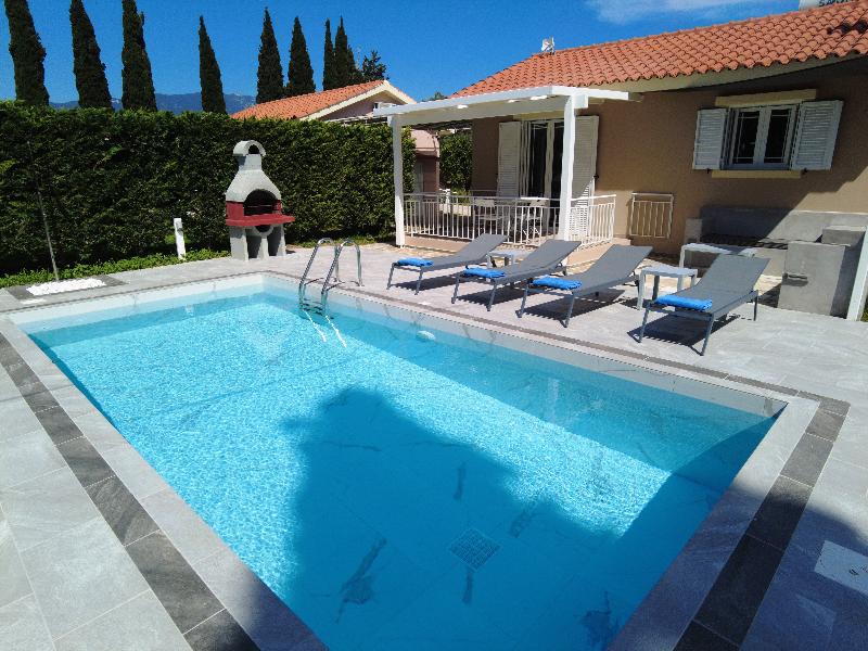 Cypress Garden Villas - Havuz