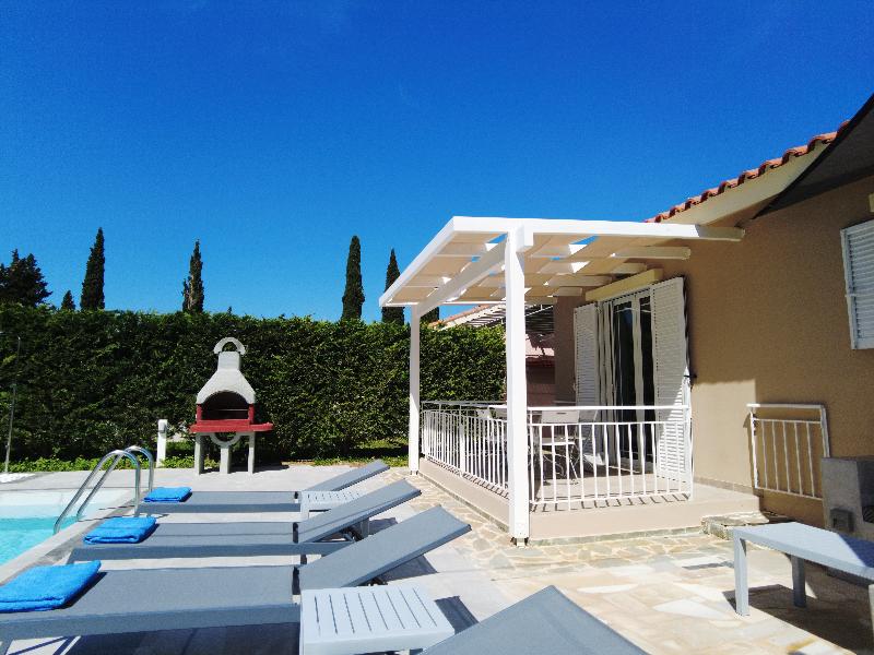 Cypress Garden Villas - Havuz